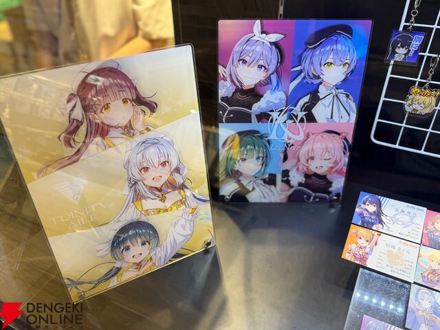 『アイドリープライド』広々した会場に並ぶ描き下ろし衣装パネル、ライブ衣装展示が壮観で眼福！ グッズ展示に物欲がそそられた“POP UP STORE～Stylish Choir～”フォトレポート【ことめぐのアイプラ日記#10】