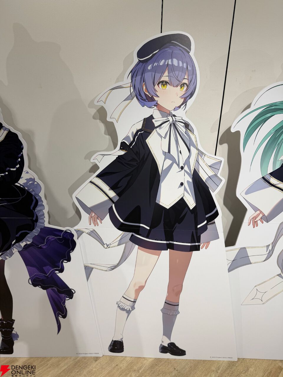 『アイドリープライド』広々した会場に並ぶ描き下ろし衣装パネル、ライブ衣装展示が壮観で眼福！ グッズ展示に物欲がそそられた“POP UP STORE～Stylish Choir～”フォトレポート【ことめぐのアイプラ日記#10】