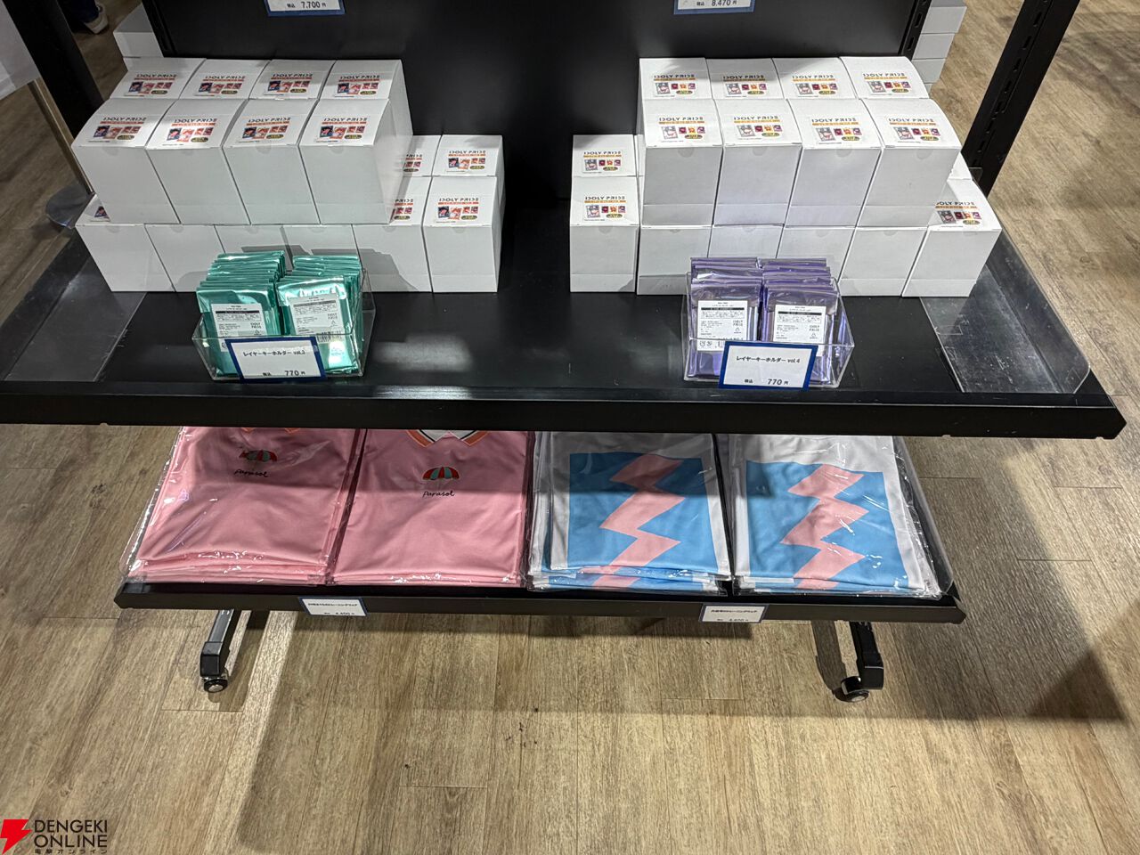 『アイドリープライド』広々した会場に並ぶ描き下ろし衣装パネル、ライブ衣装展示が壮観で眼福！ グッズ展示に物欲がそそられた“POP UP STORE～Stylish Choir～”フォトレポート【ことめぐのアイプラ日記#10】