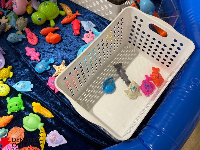 『アイドリープライド』広々した会場に並ぶ描き下ろし衣装パネル、ライブ衣装展示が壮観で眼福！ グッズ展示に物欲がそそられた“POP UP STORE～Stylish Choir～”フォトレポート【ことめぐのアイプラ日記#10】