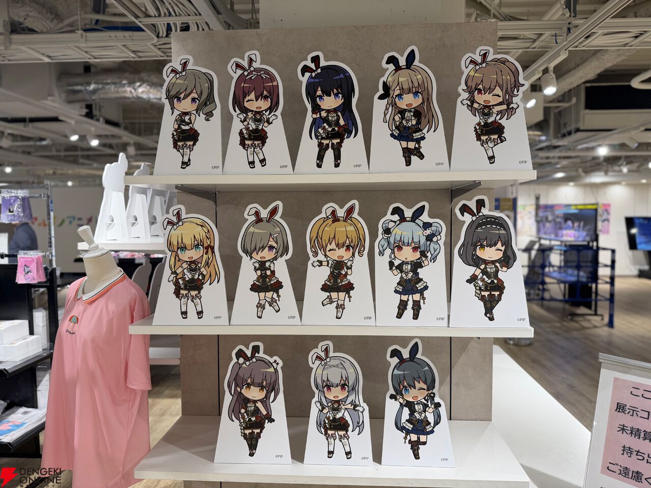 『アイドリープライド』広々した会場に並ぶ描き下ろし衣装パネル、ライブ衣装展示が壮観で眼福！ グッズ展示に物欲がそそられた“POP UP STORE～Stylish Choir～”フォトレポート【ことめぐのアイプラ日記#10】