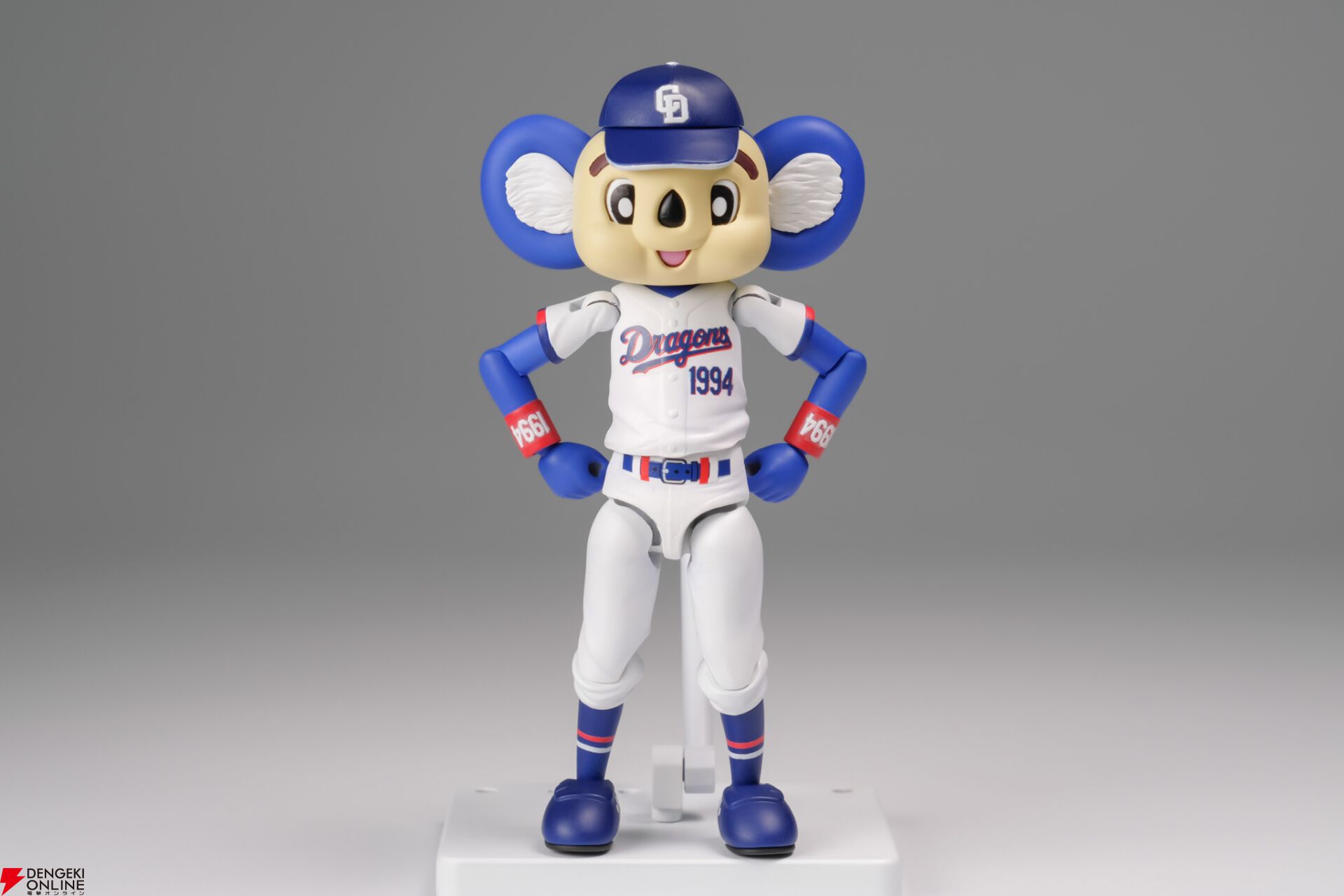 ドアラ』初プラモ化！ 小物パーツ多数の可動プラキットが6月発売。バク