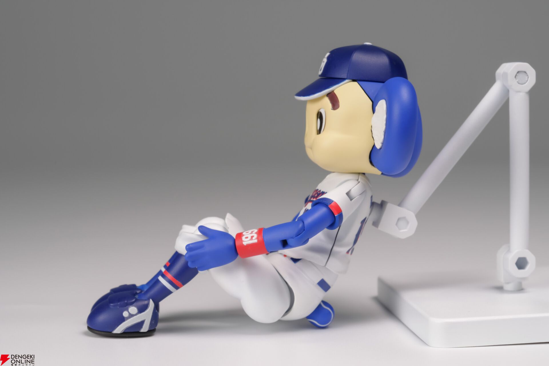 ドアラ』初プラモ化！ 小物パーツ多数の可動プラキットが6月発売。バク