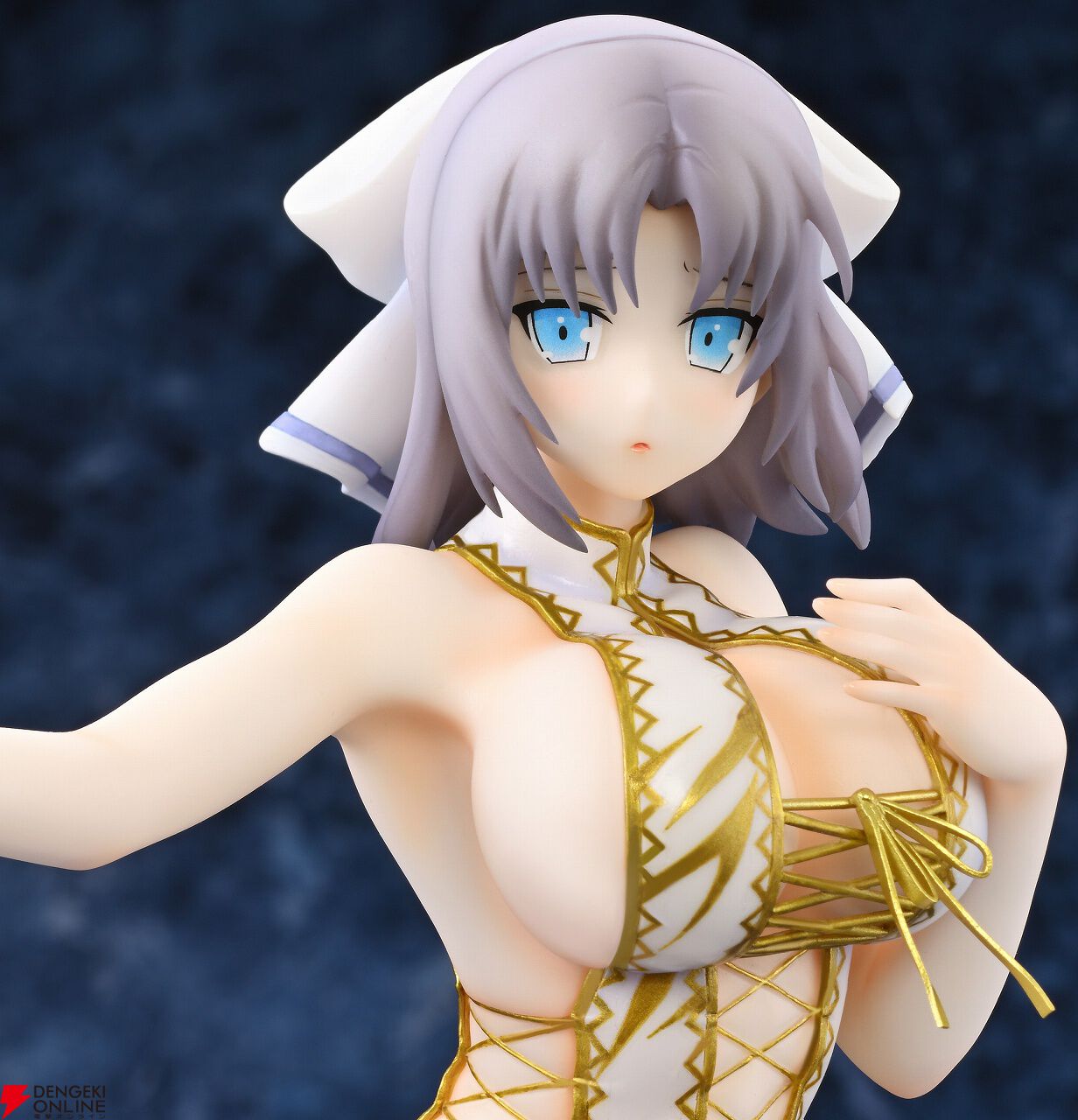 閃乱カグラNewWave Gバースト』雪泉の白チャイナドレス姿がフィギュア化。3Dクリスタル同梱の限定版が予約受付中 - 電撃オンライン