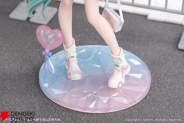 『崩壊：スターレイル』キュレネが素敵な休日コーデでフィギュア化。お手頃価格ながらパール調グラデのアウターなどリッチな造形