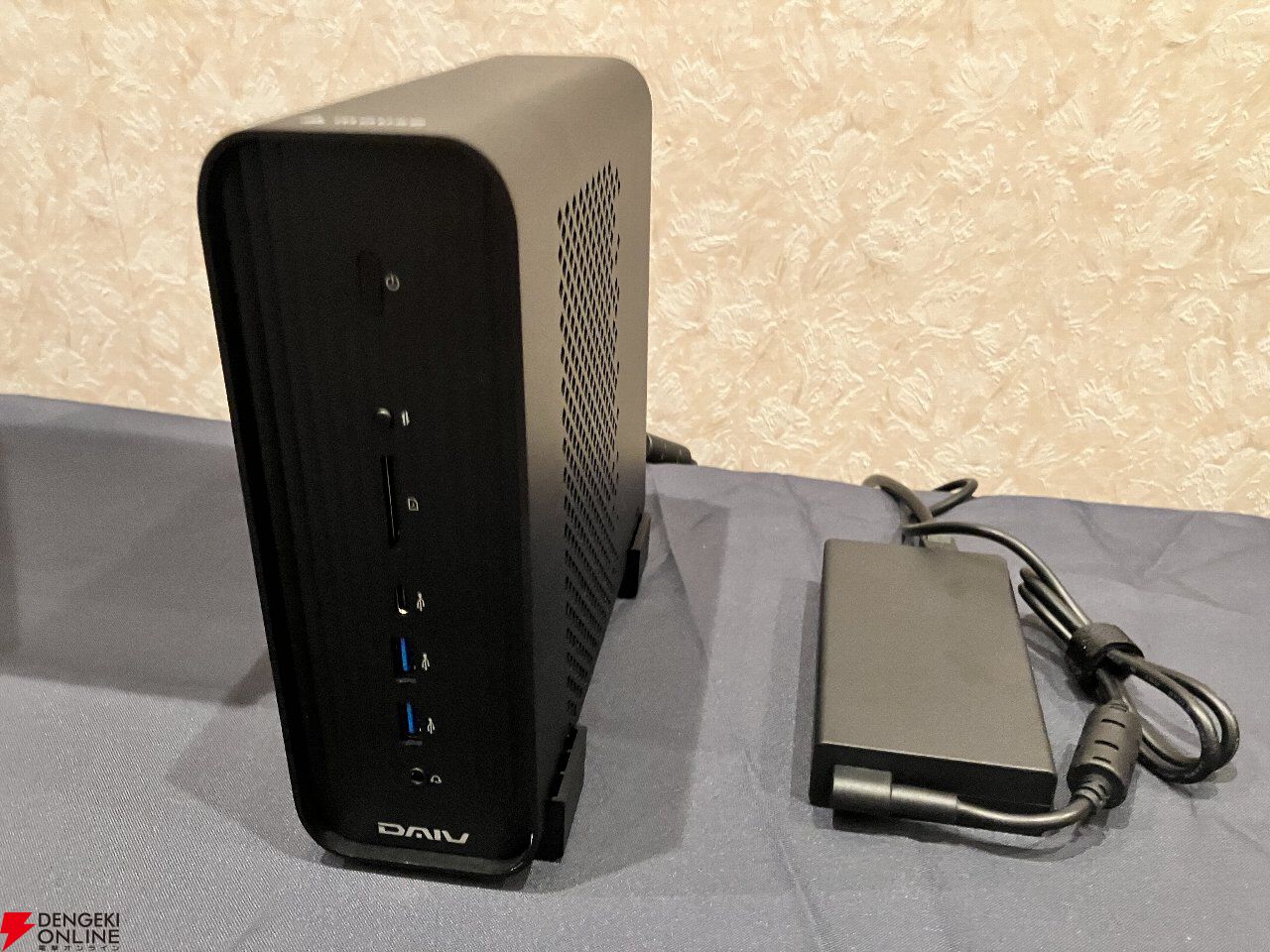 甲MJ22891　送料無料　即購入可能　スピード発送　パーソナルコンピュータ マウスコンピューター新製品発表会】超小型ミニPCやデュアルモード搭載
