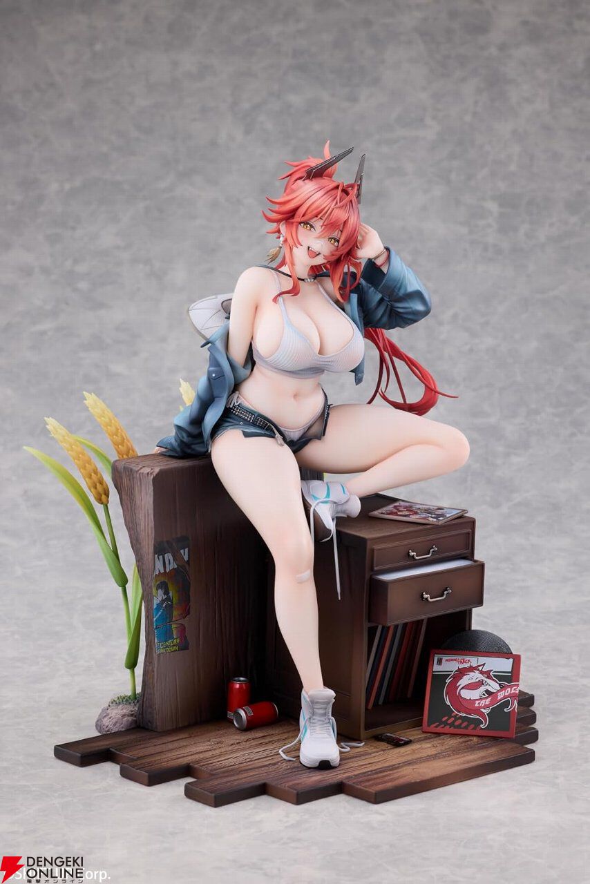 『勝利の女神：NIKKE』フィギュア“レッドフード：レトロデイズ”は再現された台座も見どころ。タペストリー付きの豪華版も予約受付中