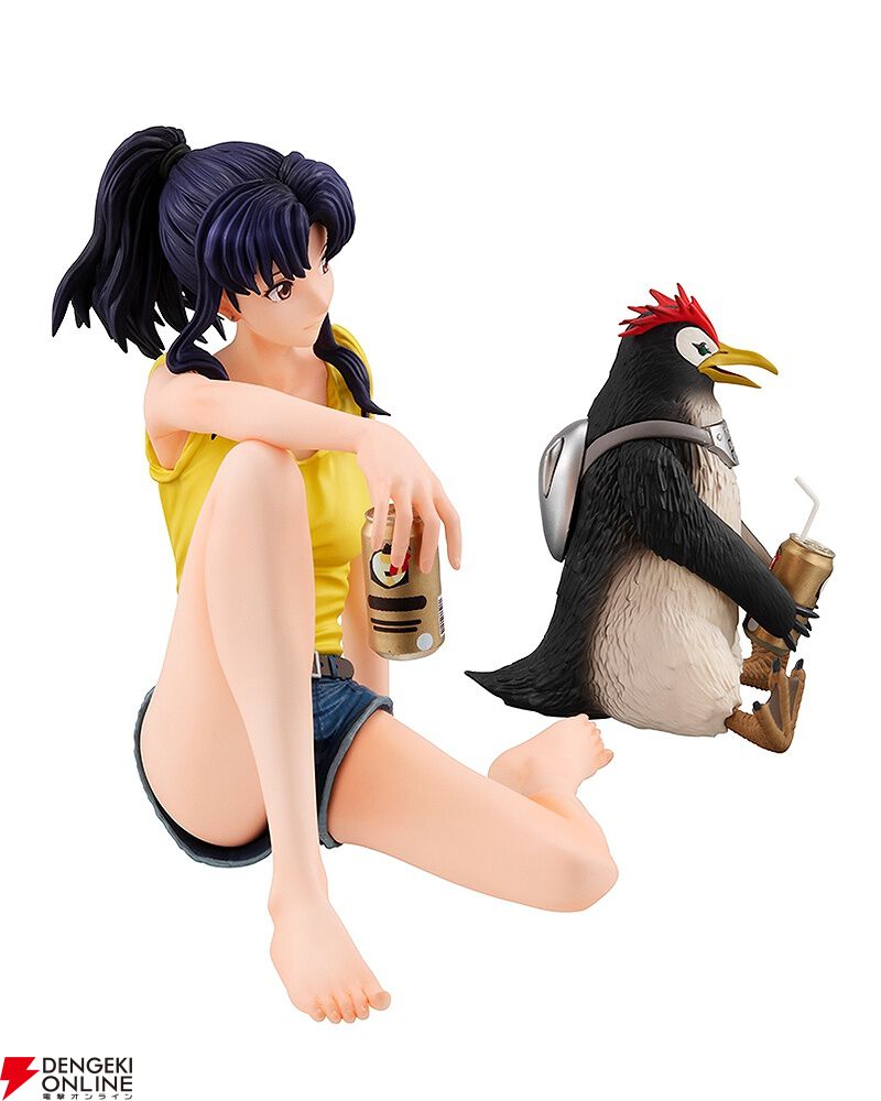 ヱヴァンゲリヲン新劇場版』部屋着姿の葛城ミサト＆ペンペンが