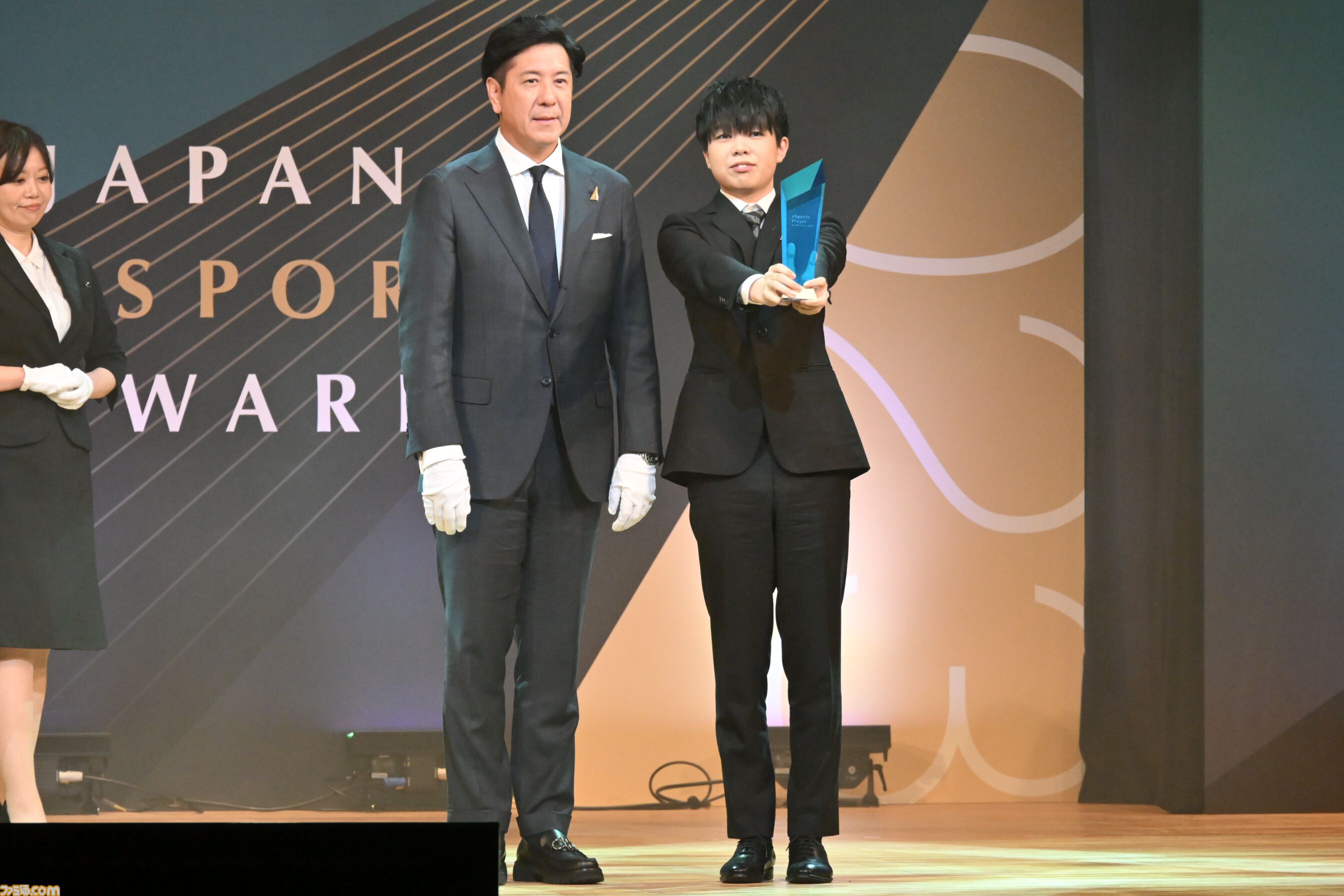 eスポーツ市場規模は3年で倍の規模に。チケット代以上の価値を感じるファンたちに見る、価値観の変化と「すでに盛り上がっている」という事実