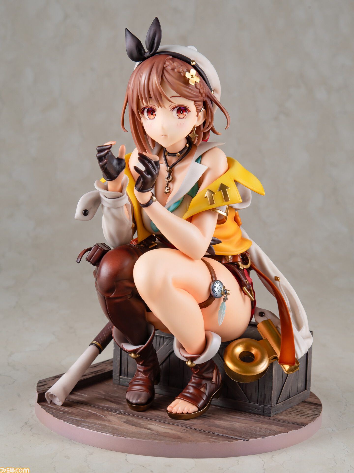 ライザのアトリエ2』よりライザの1/6スケールフィギュアが予約開始。リンゴをもぐもぐつまみ食い、ボリューム満点な立体化 |  ゲーム・エンタメ最新情報のファミ通.com