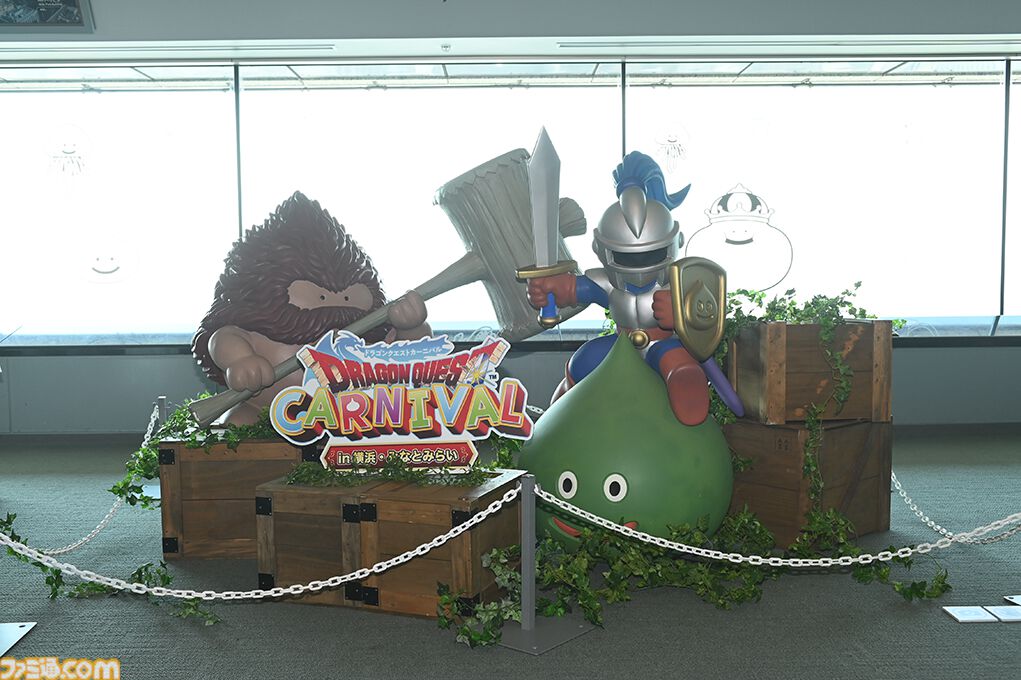巨大スライムが横浜に出現！ はぐれメタルがパンケーキに!? “ドラゴンクエストカーニバル in 横浜・みなとみらい”真夏の大冒険をリポート