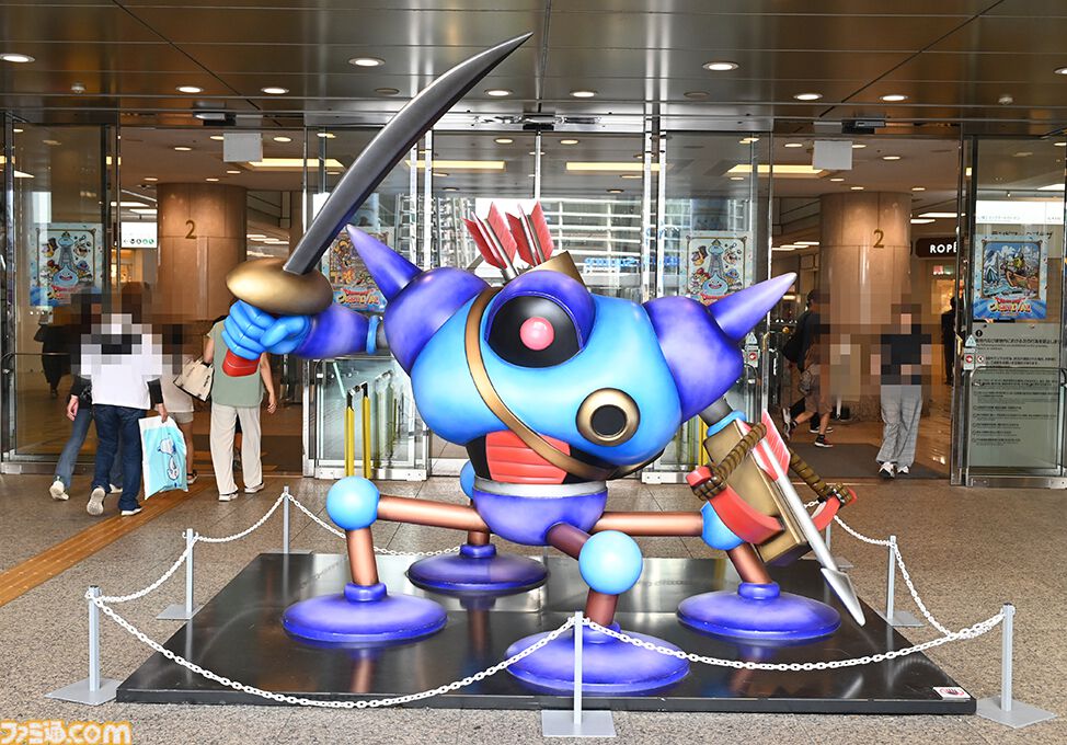 巨大スライムが横浜に出現！ はぐれメタルがパンケーキに!? “ドラゴンクエストカーニバル in 横浜・みなとみらい”真夏の大冒険をリポート