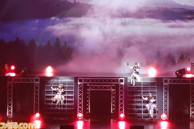 『シャニマス』“LIVE FUN”2日目リポート。進化し続けるアイドルたちの輝きは、眩しい青春模様を美しく彩る