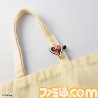 『キングダム ハーツ』シリーズ、ハロウィンタウンモチーフのヘアクリップセットと缶型グラスが登場。ヘアクリップセットが10月3日、缶型グラスが9月28日発売予定