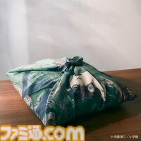 伊藤潤二『うずまき』連載終了25周年記念グッズが発売。うずまき化した斎藤敏夫＆黒谷あざみの“箸おき”は狂気あふれるデザイン