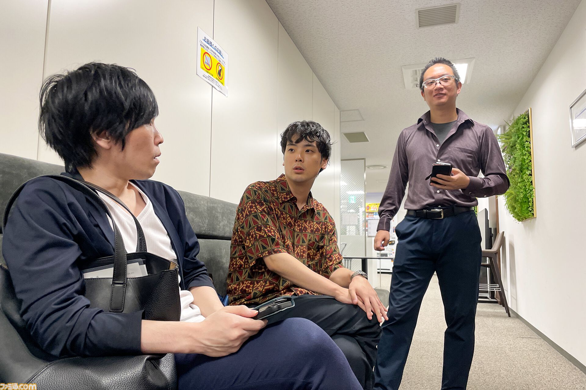 『ワンピース・オン・アイス』宇野昌磨さんとゲーマー4人がきゃっきゃする記事。殴る蹴るには物理法則が邪魔