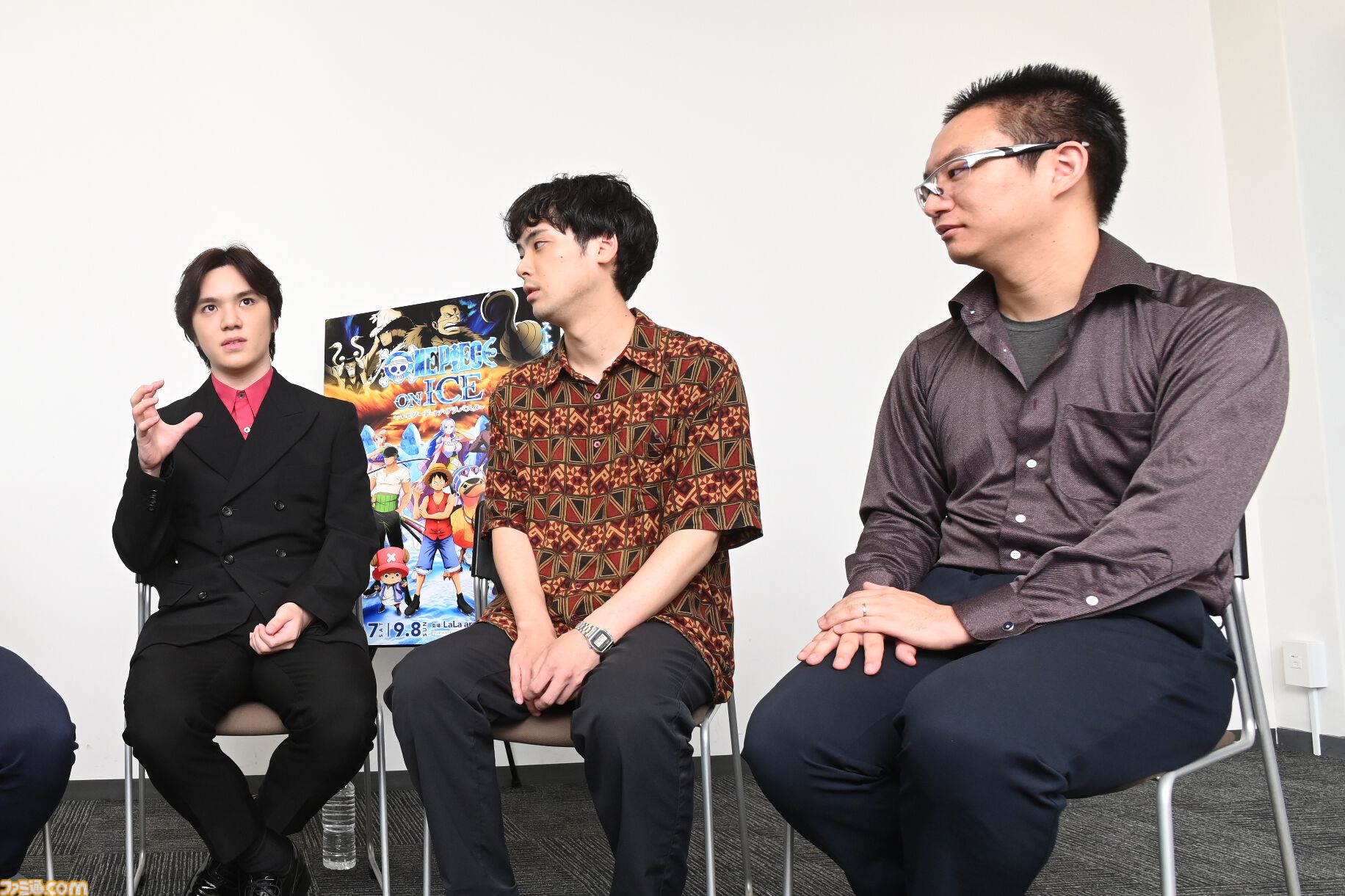 『ワンピース・オン・アイス』宇野昌磨さんとゲーマー4人がきゃっきゃする記事。殴る蹴るには物理法則が邪魔