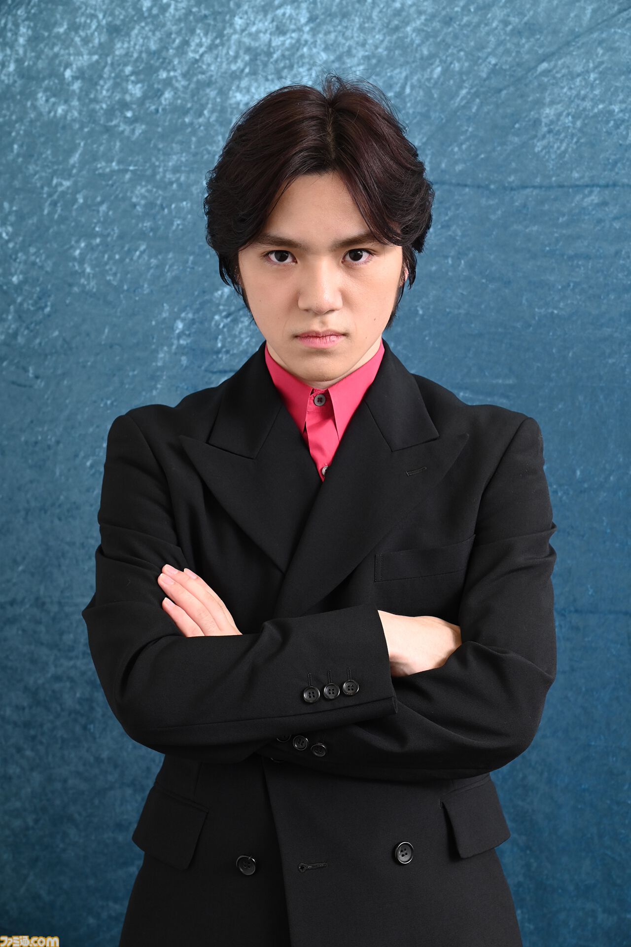『ワンピース・オン・アイス』宇野昌磨さんとゲーマー4人がきゃっきゃする記事。殴る蹴るには物理法則が邪魔