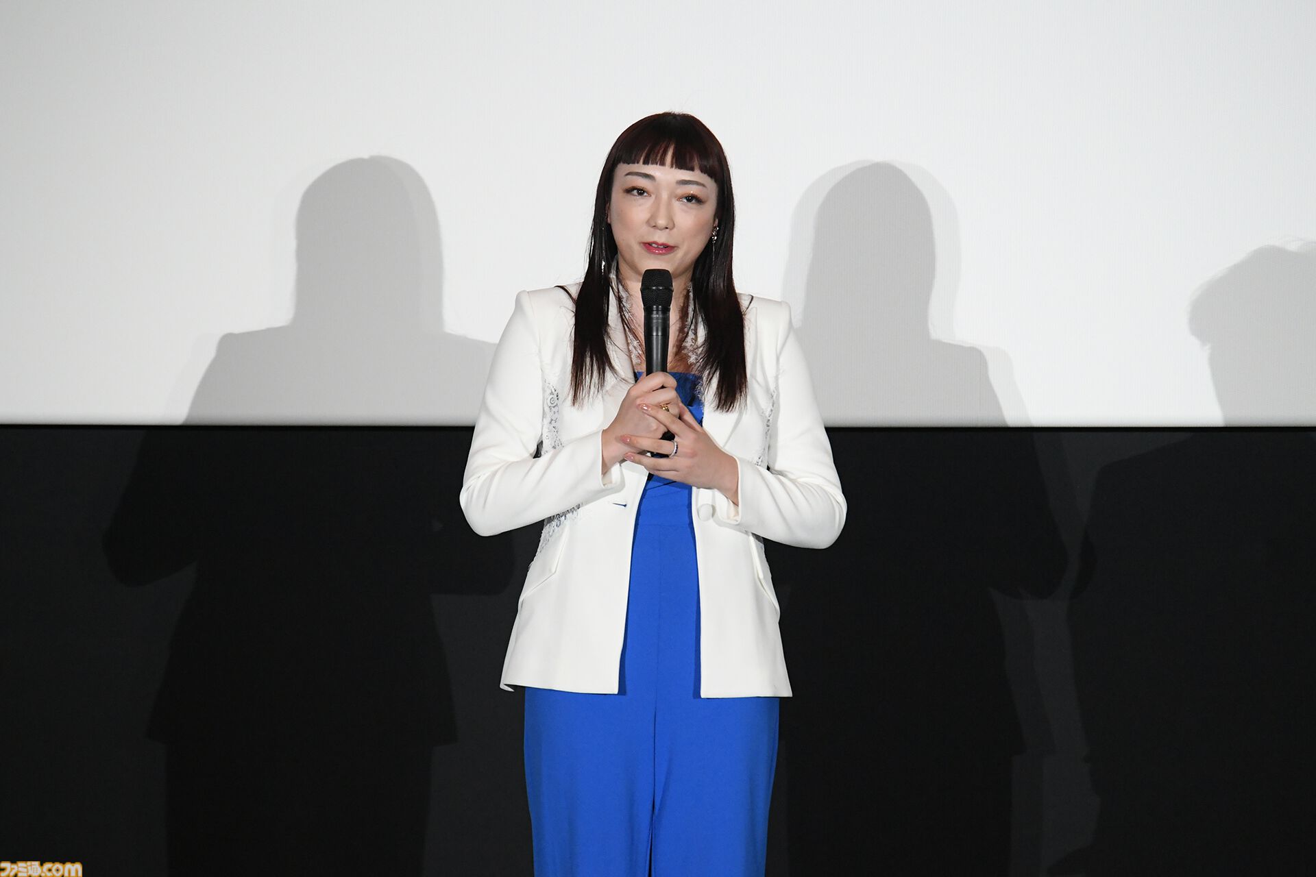 『ワンピース・オン・アイス』宇野昌磨さんとゲーマー4人がきゃっきゃする記事。殴る蹴るには物理法則が邪魔