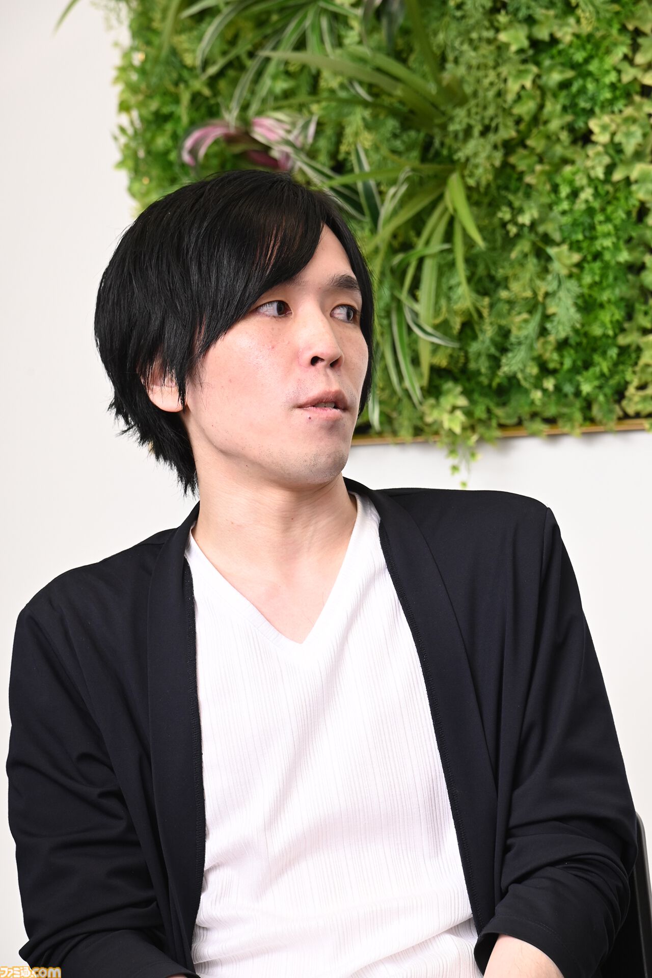 『ワンピース・オン・アイス』宇野昌磨さんとゲーマー4人がきゃっきゃする記事。殴る蹴るには物理法則が邪魔