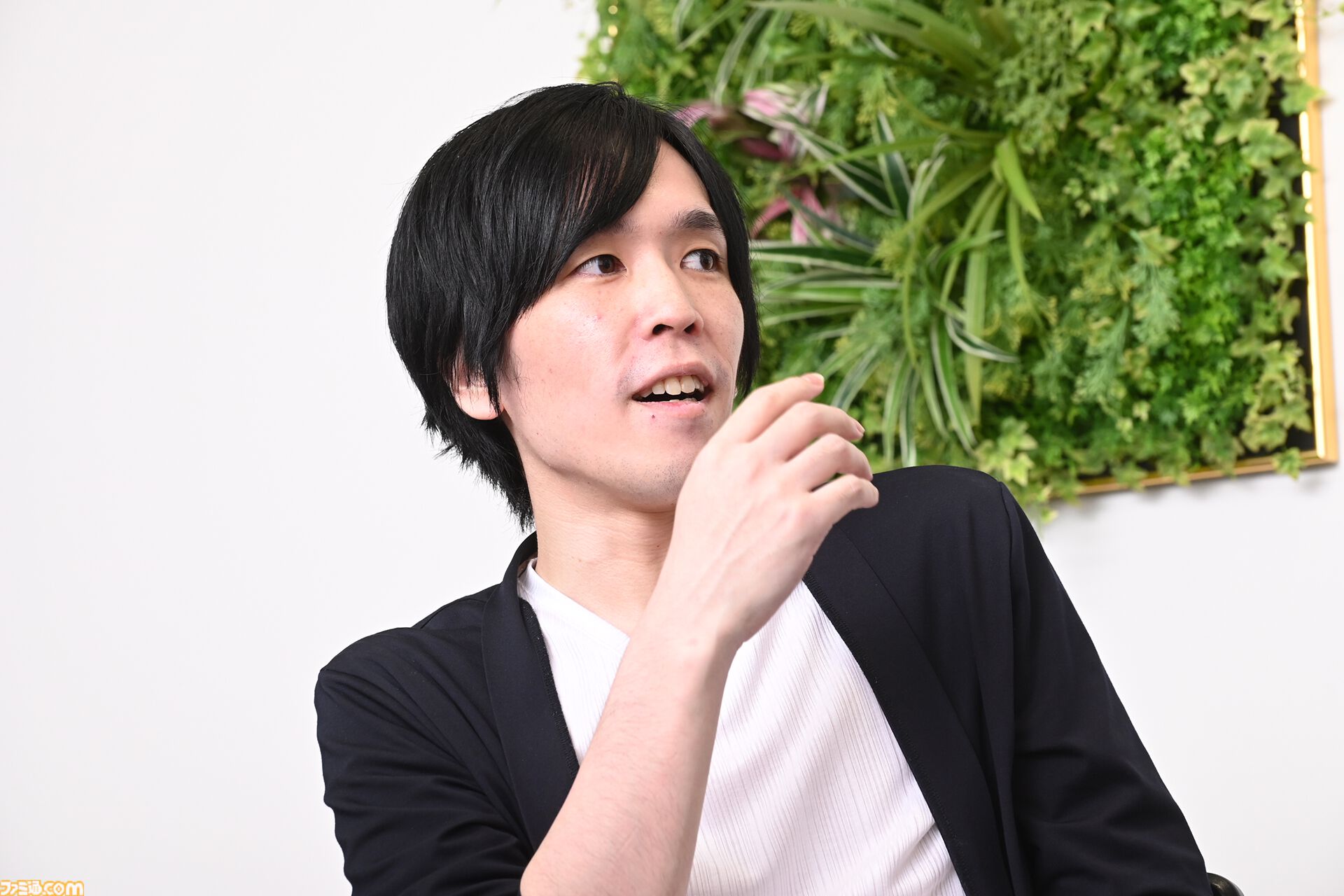 『ワンピース・オン・アイス』宇野昌磨さんとゲーマー4人がきゃっきゃする記事。殴る蹴るには物理法則が邪魔