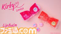 『星のカービィ』フェイス型ケースのリップバーム、肌触り抜群のヘアバンドが登場。Lovisiaとのコラボ商品が8月13日より先行発売
