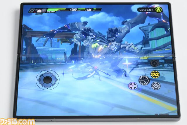“Galaxy Z Fold6”レビュー。『ゼンレスゾーンゼロ』がサクサクで大迫力、AIのカメラと通訳がスゴすぎた