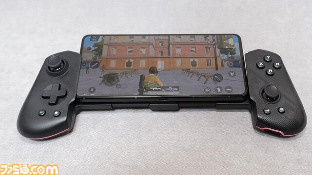 ASUSのゲーミングスマホROG Phone 8 Proをファミ通がクロスレビュー。パワフルなスペックと冷却がガチ過ぎてスゴい！