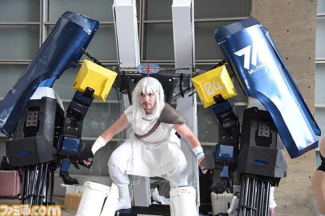 コミケ前にワンフェスのコスプレをどうぞ。『ゼンゼロ』から『キン肉マン』まで勢ぞろい！『ブルアカ』×『北斗の拳』トキの共演も熱い