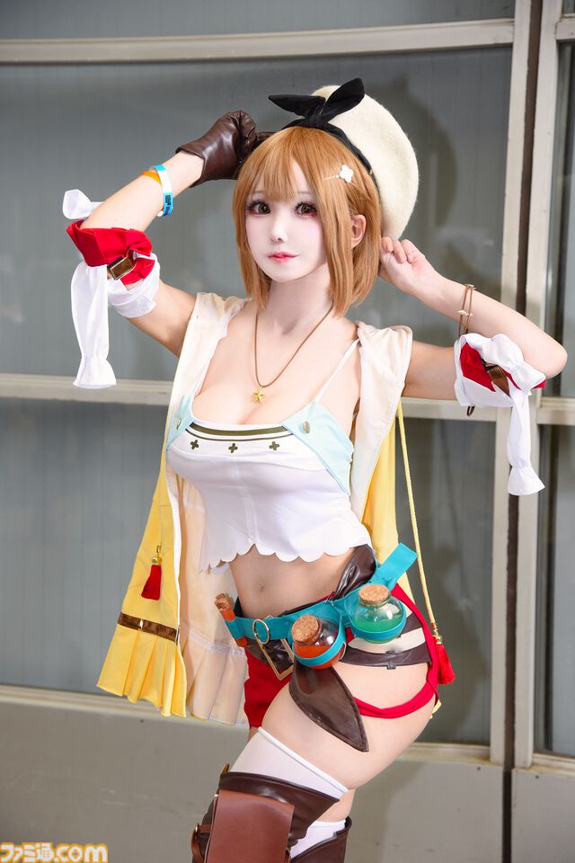 コミケ前にワンフェスのコスプレをどうぞ。『ゼンゼロ』から『キン肉マン』まで勢ぞろい！『ブルアカ』×『北斗の拳』トキの共演も熱い