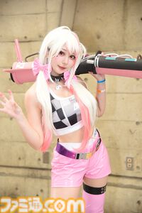 コミケ前にワンフェスのコスプレをどうぞ。『ゼンゼロ』から『キン肉マン』まで勢ぞろい！『ブルアカ』×『北斗の拳』トキの共演も熱い