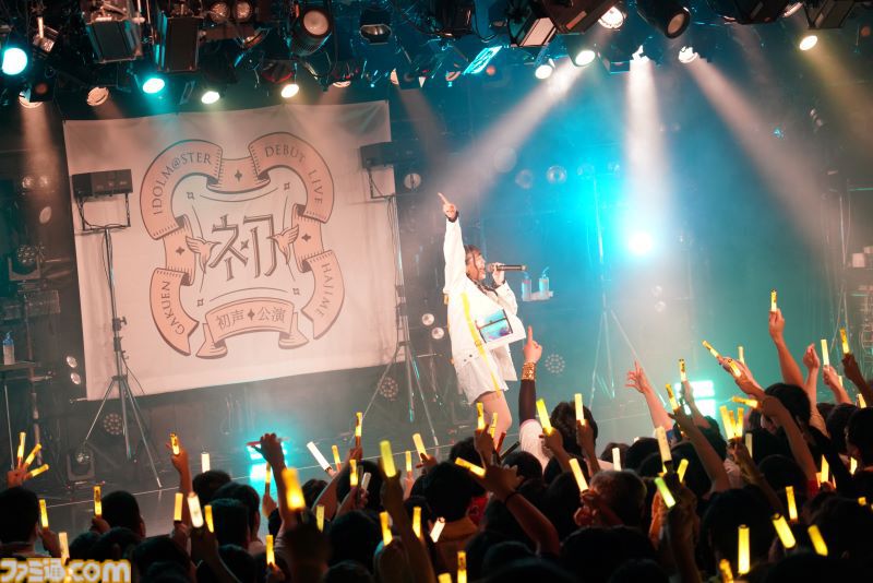 『学マス』デビューライブツアー“初声公演”（大阪）リポート。手毬のチワワな一面がのぞくキュートな楽曲や、ことねによる等身大のラブソングをサプライズ披露！