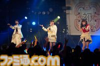 『学マス』デビューライブツアー“初声公演”（大阪）リポート。手毬のチワワな一面がのぞくキュートな楽曲や、ことねによる等身大のラブソングをサプライズ披露！