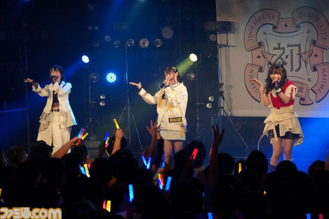 『学マス』デビューライブツアー“初声公演”（大阪）リポート。手毬のチワワな一面がのぞくキュートな楽曲や、ことねによる等身大のラブソングをサプライズ披露！