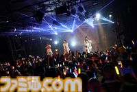『学マス』デビューライブツアー“初声公演”（大阪）リポート。手毬のチワワな一面がのぞくキュートな楽曲や、ことねによる等身大のラブソングをサプライズ披露！