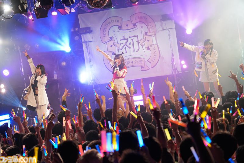『学マス』デビューライブツアー“初声公演”（大阪）リポート。手毬のチワワな一面がのぞくキュートな楽曲や、ことねによる等身大のラブソングをサプライズ披露！