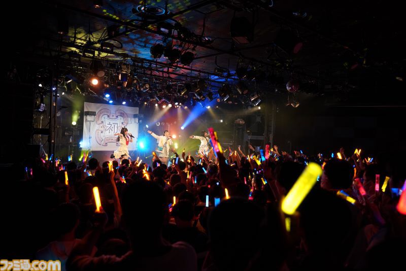『学マス』デビューライブツアー“初声公演”（大阪）リポート。手毬のチワワな一面がのぞくキュートな楽曲や、ことねによる等身大のラブソングをサプライズ披露！