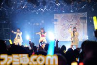 『学マス』デビューライブツアー“初声公演”（大阪）リポート。手毬のチワワな一面がのぞくキュートな楽曲や、ことねによる等身大のラブソングをサプライズ披露！