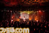 『学マス』デビューライブツアー“初声公演”（大阪）リポート。手毬のチワワな一面がのぞくキュートな楽曲や、ことねによる等身大のラブソングをサプライズ披露！