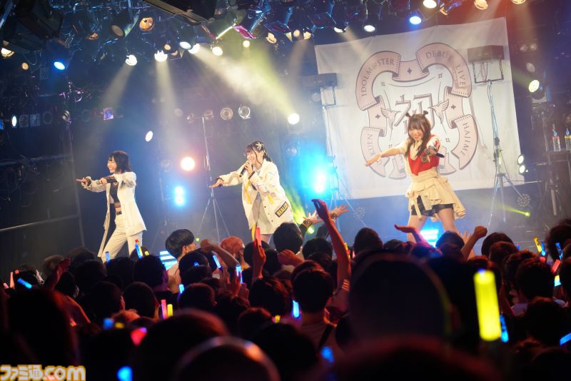 『学マス』デビューライブツアー“初声公演”（大阪）リポート。手毬のチワワな一面がのぞくキュートな楽曲や、ことねによる等身大のラブソングをサプライズ披露！