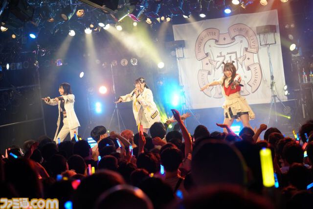 『学マス』デビューライブツアー“初声公演”（大阪）リポート。手毬のチワワな一面がのぞくキュートな楽曲や、ことねによる等身大のラブソングをサプライズ披露！