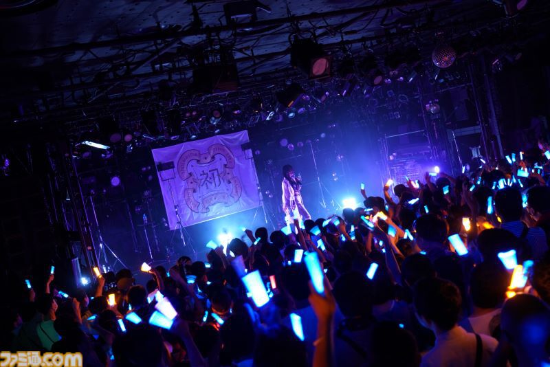 『学マス』デビューライブツアー“初声公演”（大阪）リポート。手毬のチワワな一面がのぞくキュートな楽曲や、ことねによる等身大のラブソングをサプライズ披露！