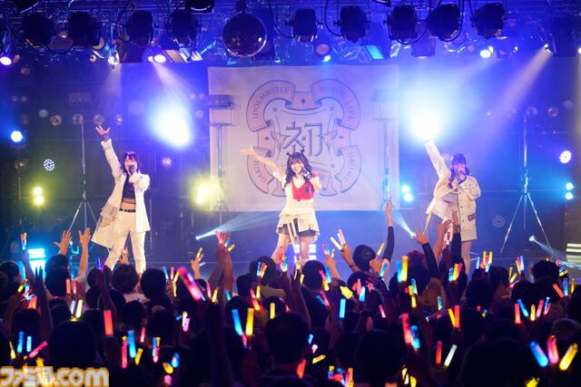 『学マス』デビューライブツアー“初声公演”（大阪）リポート。手毬のチワワな一面がのぞくキュートな楽曲や、ことねによる等身大のラブソングをサプライズ披露！