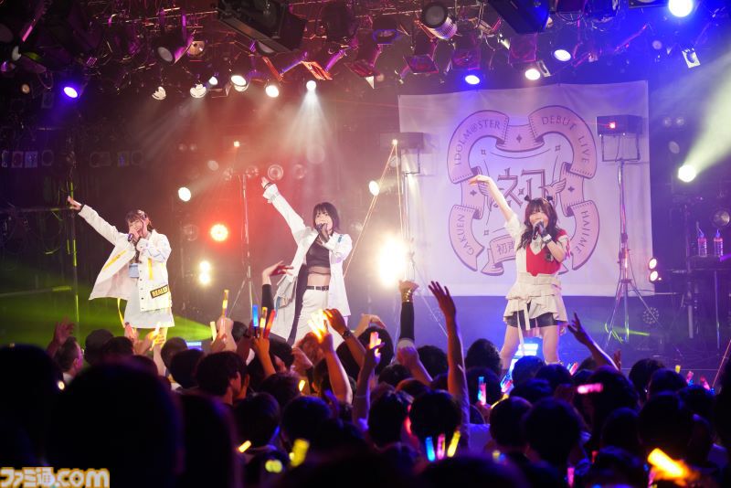 『学マス』デビューライブツアー“初声公演”（大阪）リポート。手毬のチワワな一面がのぞくキュートな楽曲や、ことねによる等身大のラブソングをサプライズ披露！
