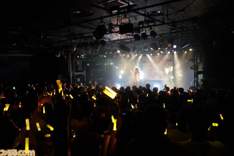 『学マス』デビューライブツアー“初声公演”（大阪）リポート。手毬のチワワな一面がのぞくキュートな楽曲や、ことねによる等身大のラブソングをサプライズ披露！
