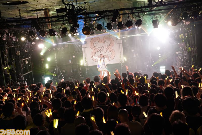 『学マス』デビューライブツアー“初声公演”（大阪）リポート。手毬のチワワな一面がのぞくキュートな楽曲や、ことねによる等身大のラブソングをサプライズ披露！