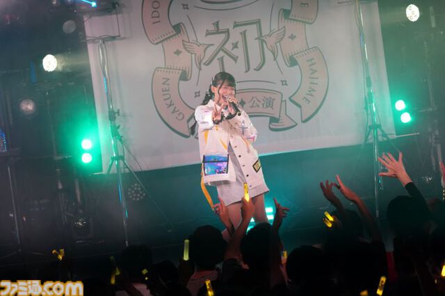 『学マス』デビューライブツアー“初声公演”（大阪）リポート。手毬のチワワな一面がのぞくキュートな楽曲や、ことねによる等身大のラブソングをサプライズ披露！