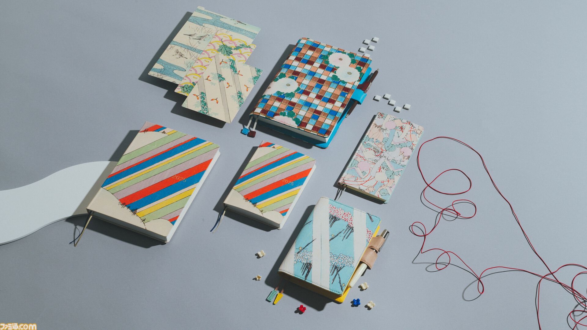 『スパイファミリー』初のほぼ日手帳コラボアイテムが9/1発売。手帳カバーや文具にフォージャー家をクールにデザイン