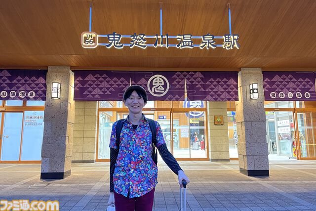 おじさんふたり、日光さる軍団のおさるランドではしゃぐ。子ざるには人間と動物の赤ちゃん両方のかわいさがあってどうにかなりそう