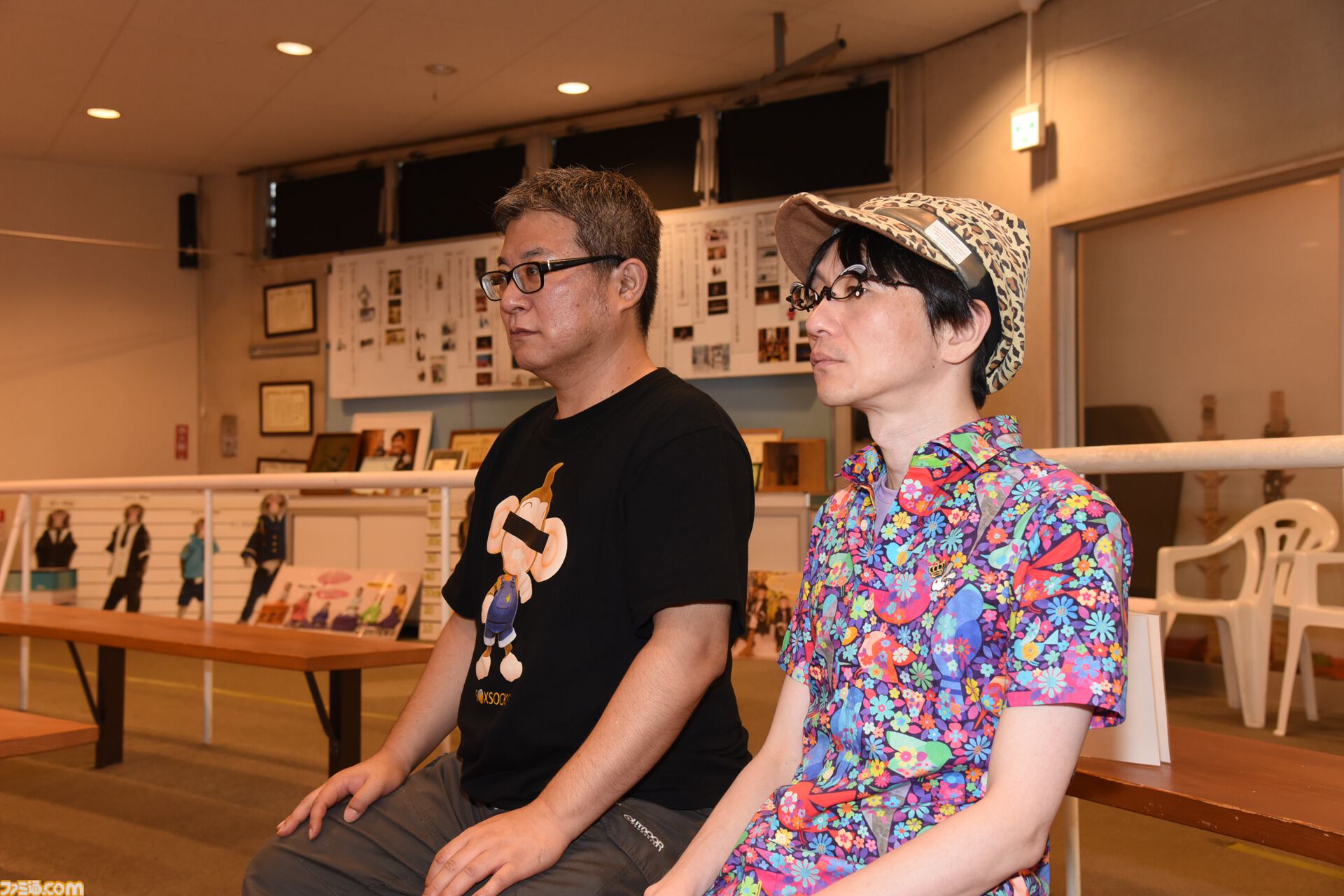 おじさんふたり、日光さる軍団のおさるランドではしゃぐ。子ざるには人間と動物の赤ちゃん両方のかわいさがあってどうにかなりそう
